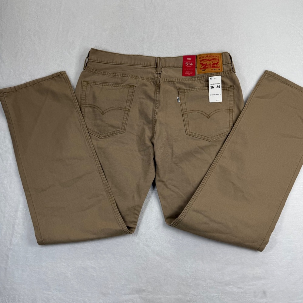 Levi's 514 Straight Fit Chinos in Khaki Brown